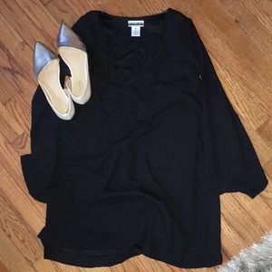 Black loose dress with long sleeves. XS. Contempo